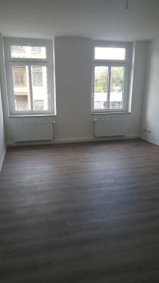 *Schnell zugreifen* Schöne helle 2 RaumWE mit Badewanne