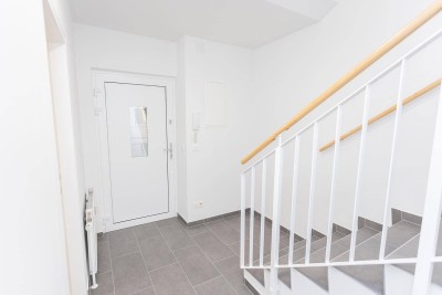 Wohnen auf zwei Ebenen - 4 Zimmer Maisonette EIGENTUMSWOHNUNG in 1220 Wien - kernsaniert und provisionsfrei!