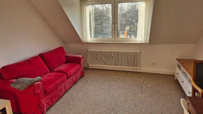 Möblierte 1-Zimmer K/D/B Dachgeschosswohnung in Köln-Müngersdorf