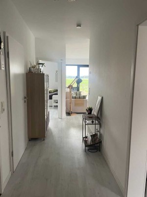 Große Maisonette Neubauwohnung in Niedrigenergiehaus mit Wärmepumpe, Fußbodenheizung und Garage
