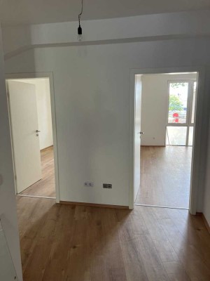 Insgesamt 5 Wohnungen Exklusive 2,5 Zimmer-Wohnung mit gehobener Innenausstattung in Kamp-Lintfort