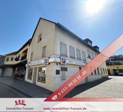 Fell: Vielseitiges Wohn- und Gewerbeanwesen mit großem Innenhof, Garagen und Garten auf 838 m² Grund