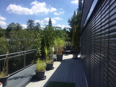 Exklusive Penthouse-Wohnung mit umlaufender Dachterrasse in attraktiver Wohnlage