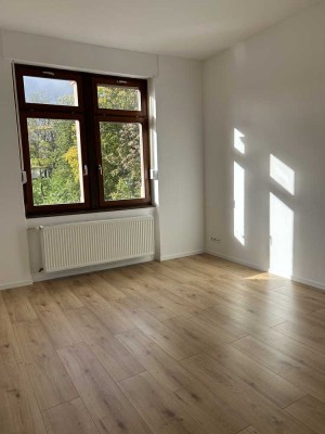 Sanierter Altbaucharme - Attraktive 4-Zimmer-Wohnung mit großer Dachterrasse in Bingen am Rhein