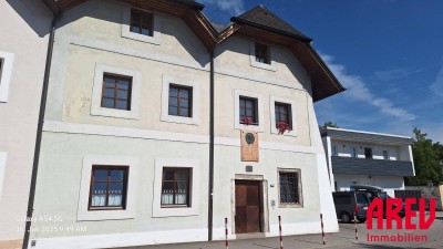 Stilvoll wohnen im denkmalgeschützten Altbau mit Garten