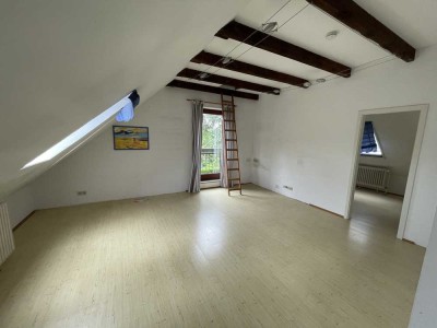 Marienthal - geschmackvolle 2-Raum- Dachgeschoßwohnung