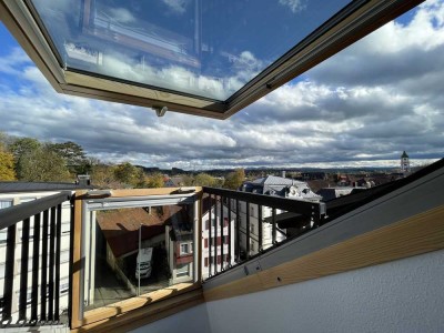 Renovierte Maisonettewohnung in nahe der Altstadt, mit Bergblick auf die Alpen