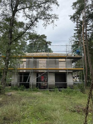 Luxus im Entstehen: Stadtvilla mit Kragarmtreppe – jetzt mitentscheiden & gestalten