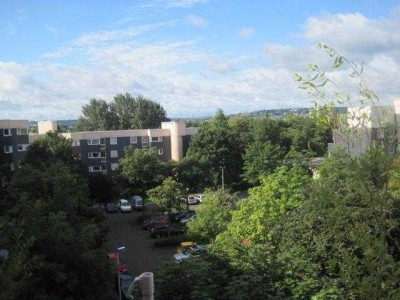Sanierte 3-Zimmer-Wohnung mit Balkon in Bonn-Tannenbusch – ideal für Paare, kleine Familien oder Woh