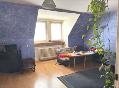 Handwerker aufgepasst - Vermietete Dachgeschosswohnung in zentraler Innenstadtlage