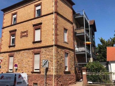Altbauwohnung 4 ZKB in Landau (Innenstadt)