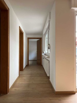 Ruhig gelegene Wohnung mit Balkon sucht neue Mieter!