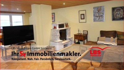 LINDENBERG - Einfamilienhaus - Die Schönheit, den Charme und das Potential erkennen Sie im Inneren!