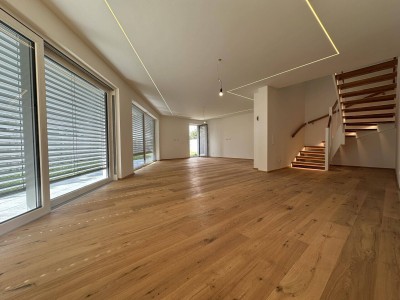 Erstbezug: Modernes Einfamilienhaus mit Komfort, Helligkeit &amp; nachhaltiger Bauweise