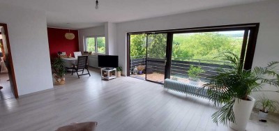 3,5 Zimmer-Wohnung mit Weitblick, 2 Balkone in Elltville