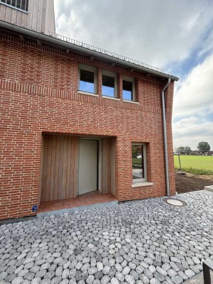 Neubau: 4 Zimmer Reihenhaus mit Top-Ausstattung