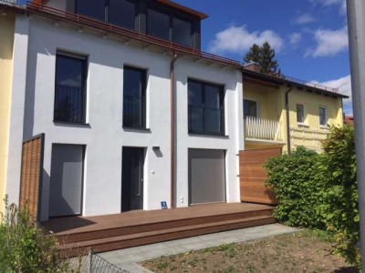 Stadthaus ! Vollrenovierung 2018, kleiner Garten, Sendling ! Ruhige Lage! Ab September 2025
