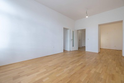 Betreutes Wohnen in Wiener Neustadt – 2 Zimmerwohnung mit Altbau-Charme (1/28)