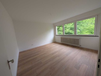 Helle 3-ZKB im Grünen