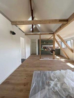 Vollständig renovierte 3-Zimmer-Wohnung mit Balkon und Einbauküche in Denkendorf