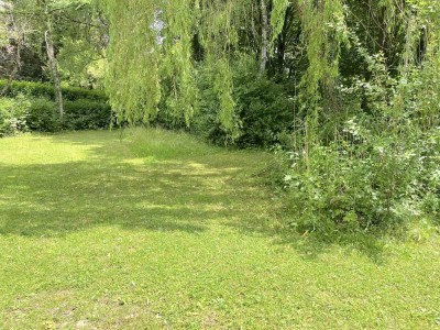 Große 4 Zi.- Wohnung mit Garten