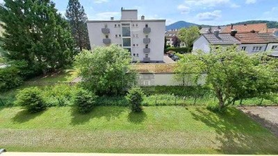 Geräumige 2 Zimmer-Wohnung mit Balkon