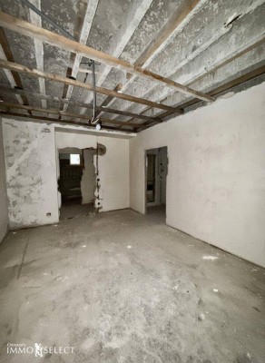 „RAUM zum Entfalten - Sanierungsbedürftige Wohnung in 1120 Wien“