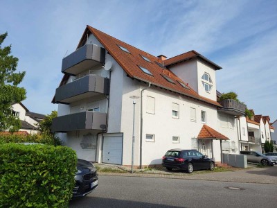 Schöne helle 3-Zimmer-Wohnung mit Balkon nach Osten
