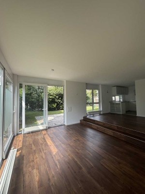 Lichtdurchflutete Doppelhaushälfte in Neckarsulm - zentral gelegen