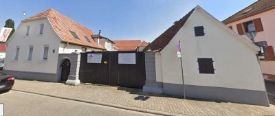 Grosses  ehemaliges landwirtschaftliches Anwesen in FT-Eppstein