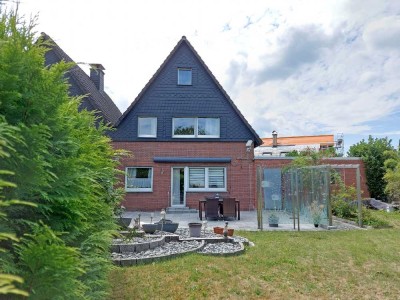 Liebevoll modernisierte Doppelhaushälfte in Hamminkeln-Merhoog