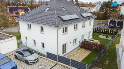 Moderne Doppelhaushälfte mit Südterrasse und kl. Garten, Neuwertig & Energieeffizient - EnEff. Kl. A