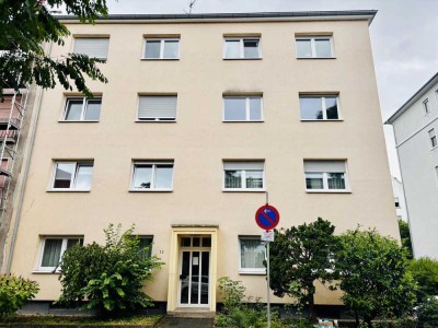 zentral gelegene 2-ZKB-Wohnung mit Balkon auf dem Lindenhof!