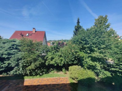 Sanierte 2,5-Zimmer-ELW mit Balkon, FBH und Einbauküche