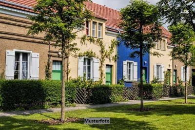 Mehrfamilien-Reihenhaus - provisionsfrei