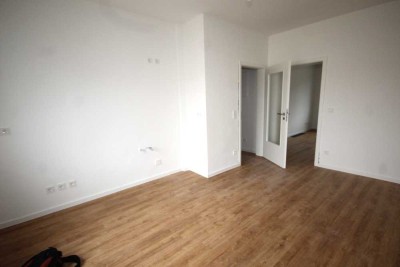 Erstbezug nach Modernisierung: 2-Zimmer-Wohnung mit Wohnküche und Balkon in Düsseldorf-Gerresheim