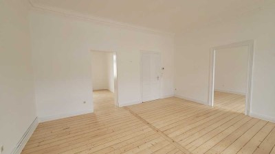 Attraktive Altbauwohnung zum Wohlfühlen!