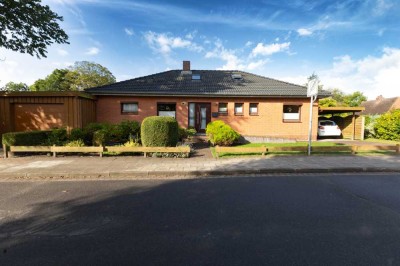 Familienfreundliches Einfamilienhaus in Heide mit Wintergarten und gepflegtem Garten