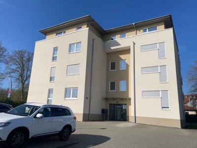 Geschmackvolle, neuwertige 3-Zimmer-Wohnung mit geh. Innenausstattung mit Balkon und EBK in Butzbach
