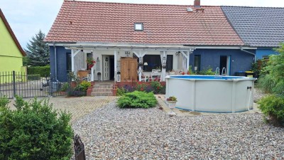 Schöne 4,5-Zimmer Doppelhaushälfte mit Werkstatt und Garage in Uckerland