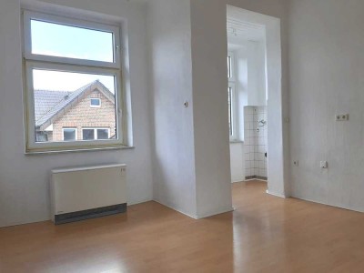 Erstbezug nach Sanierung: ansprechende 2-Zimmer-DG-Wohnung in Gelsenkirchen