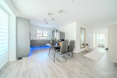 Moderne 3 Zimmer-Wohnung mit Panorama-Ausblick und separater Garage in Höchstadt