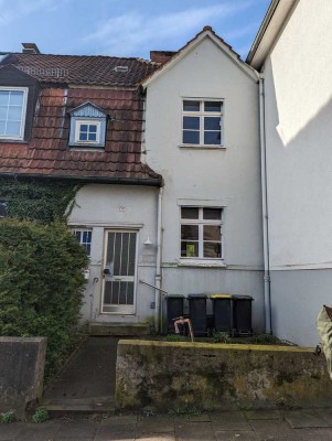 Renovierungsbedürftiges Reihenhaus mit 3,5 Zimmern in Bielefeld-Innenstadt