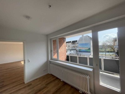 *Genießen Sie die Nähe zum Wasser-schicke 2-Zimmerwohnung mit Balkon*