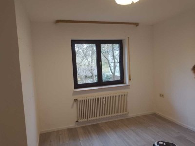 Attraktive 2-Zimmer-Souterrain-Wohnung mit Einbauküche in Igelsbach-Eberbach