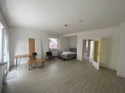 Gepflegte 1-Zimmer-Wohnung mit Balkon und Einbauküche