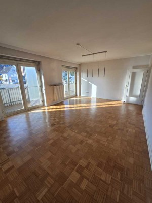 Helle 3-Zimmer Erdgeschosswohnung mit Balkon in Heide