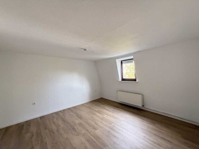 *Optimale 2 Raum-Wohnung mit XL- Wohnküche* mit Balkon und Fahrstuhl* Essen-Steele