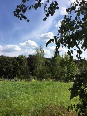 FREUEN SIE SICH JETZT SCHON AUF EIN HARMONISCHES LEBEN IN IHREM TRAUMHAUS IN GRÜNER UMGEBUNG