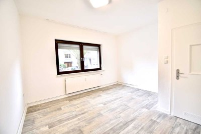 Frisch renovierte 2-Zimmerwohnung im EG